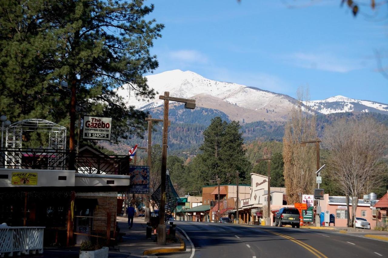 Sleeping Bear, 2 Bedrooms, Front Deck, Midtown, Sleeps 6 Ruidoso Exterior foto