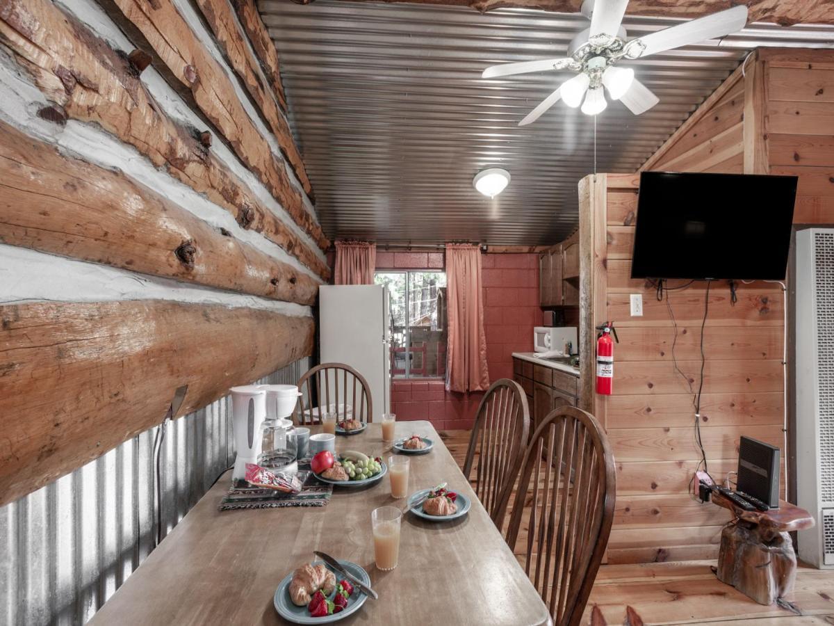 Sleeping Bear, 2 Bedrooms, Front Deck, Midtown, Sleeps 6 Ruidoso Exterior foto