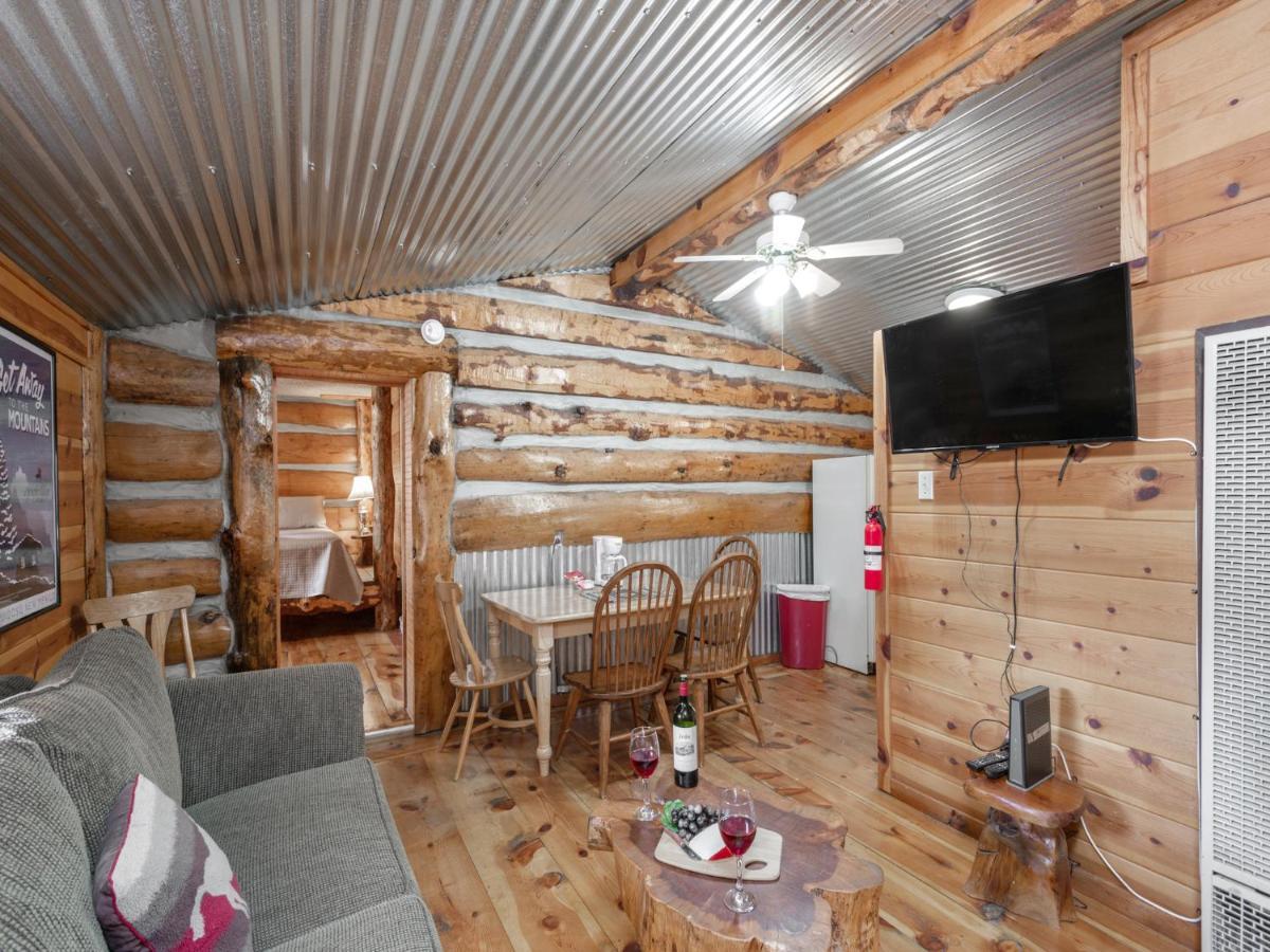 Sleeping Bear, 2 Bedrooms, Front Deck, Midtown, Sleeps 6 Ruidoso Exterior foto